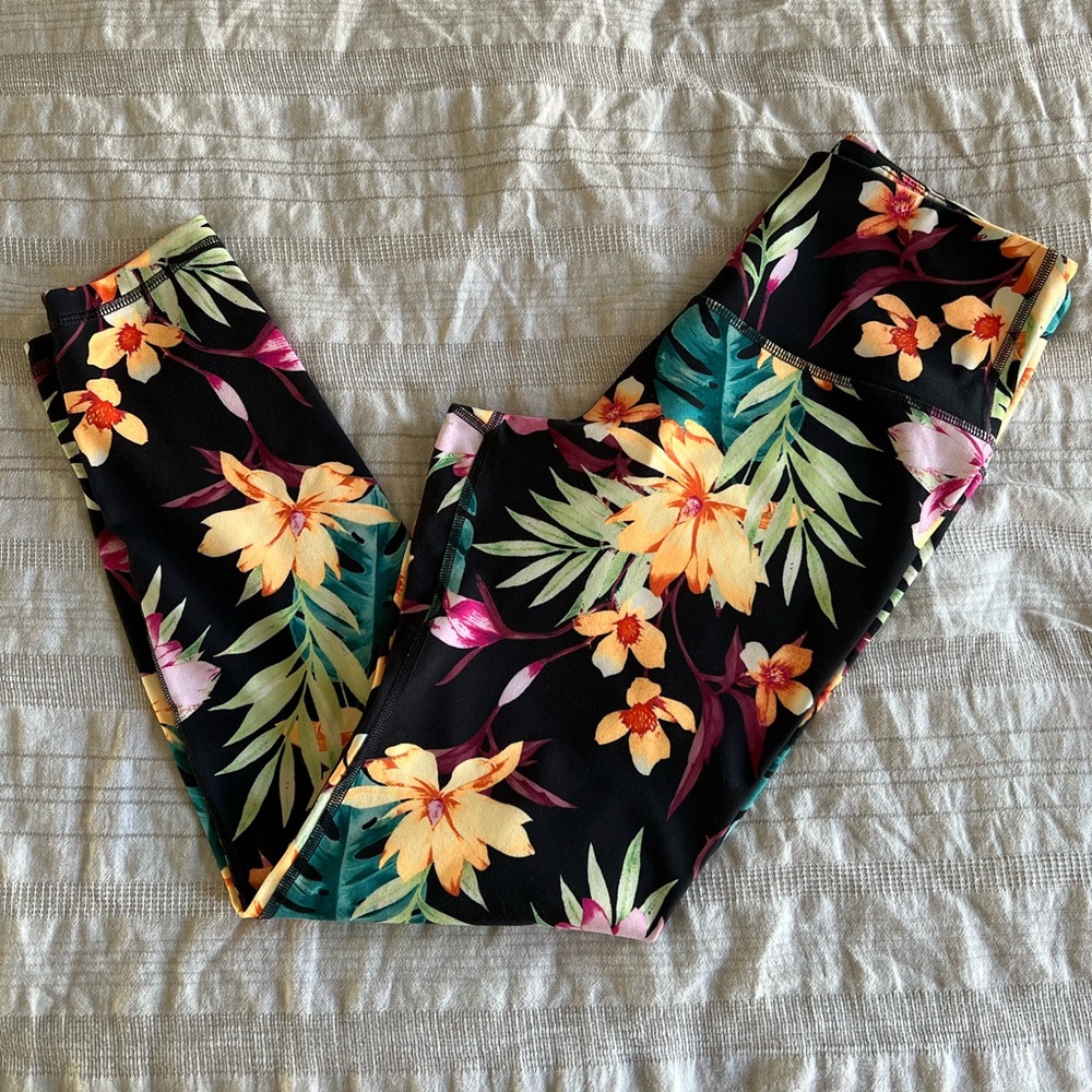 Old Navy Elevate High Waisted 7/8 Pattern Legging - M